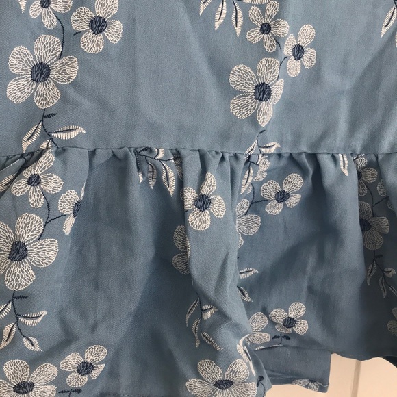 Floral shirt - Picture 2 of 3